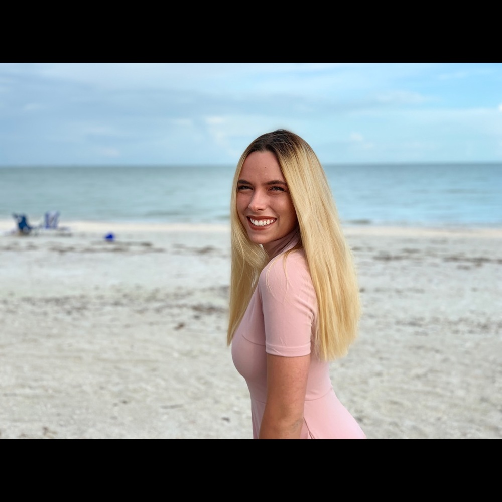 Meet your Posher, Cayton